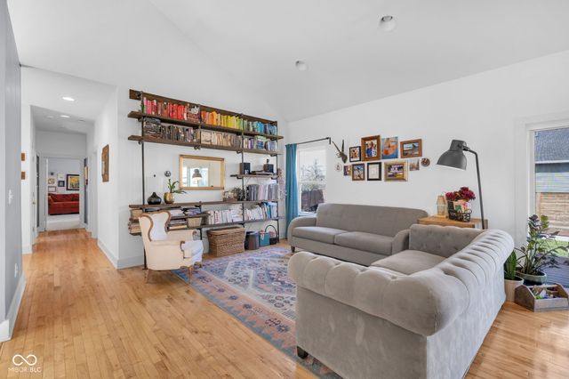 1645 Carrollton Avenue, Indianapolis, IN 46202