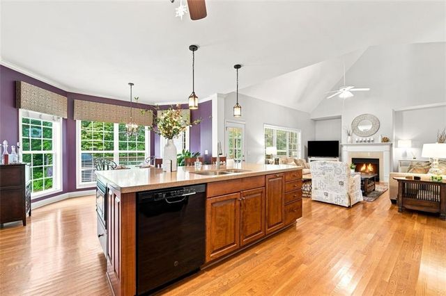 355 Mccook Circle NW, Kennesaw, GA 30144