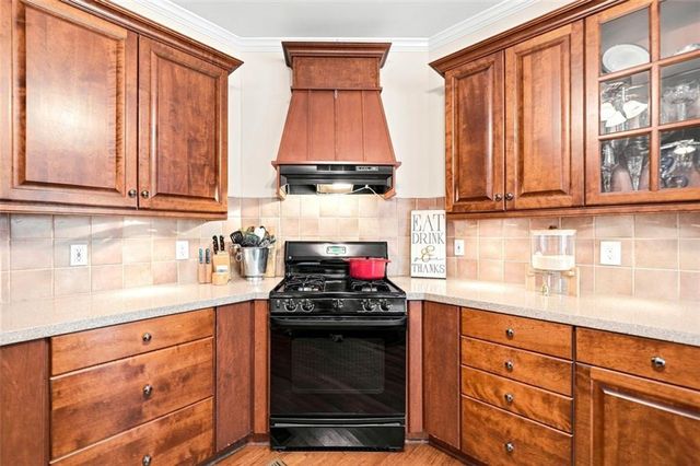 355 Mccook Circle NW, Kennesaw, GA 30144