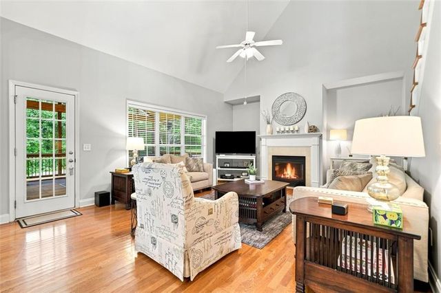 355 Mccook Circle NW, Kennesaw, GA 30144