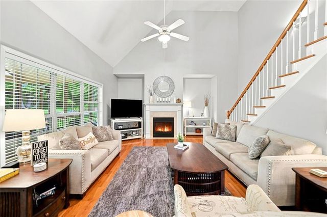 355 Mccook Circle NW, Kennesaw, GA 30144