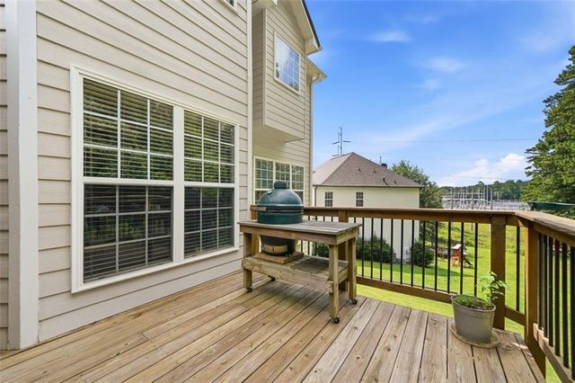 355 Mccook Circle NW, Kennesaw, GA 30144