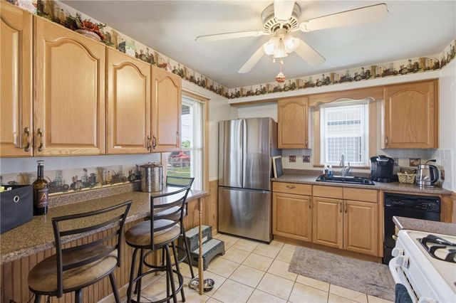 298 Liberty St, Bridgeville, PA 15017