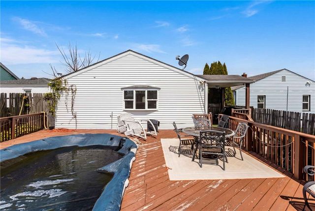 298 Liberty St, Bridgeville, PA 15017