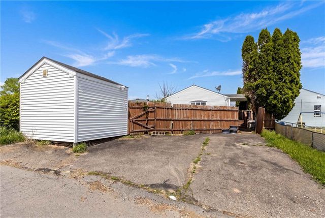 298 Liberty St, Bridgeville, PA 15017