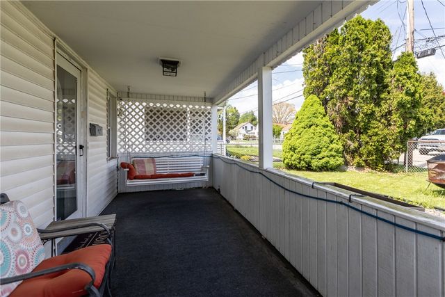 298 Liberty St, Bridgeville, PA 15017