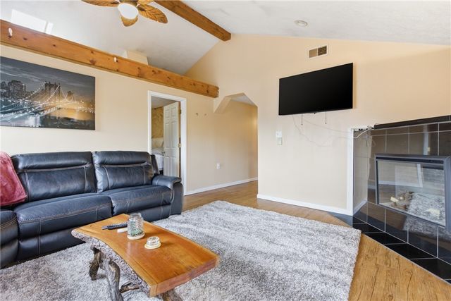 298 Liberty St, Bridgeville, PA 15017