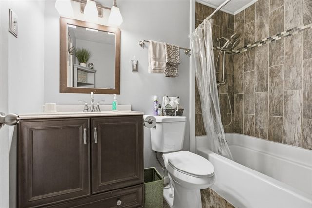 298 Liberty St, Bridgeville, PA 15017
