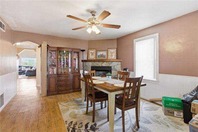 298 Liberty St, Bridgeville, PA 15017