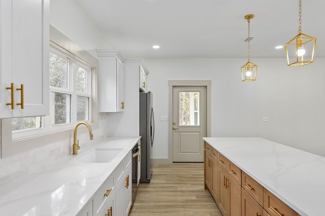 223 Lakewood Loop, Geneva, AL 36340