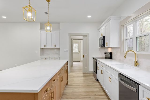 223 Lakewood Loop, Geneva, AL 36340