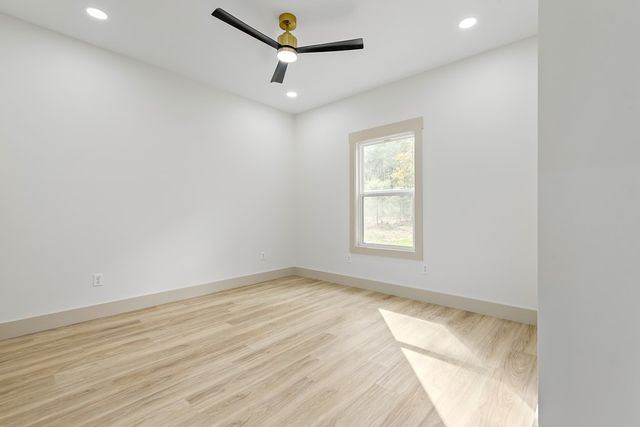 223 Lakewood Loop, Geneva, AL 36340