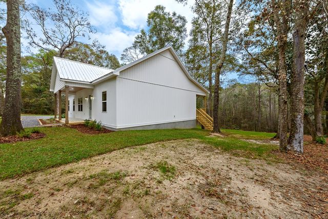 223 Lakewood Loop, Geneva, AL 36340