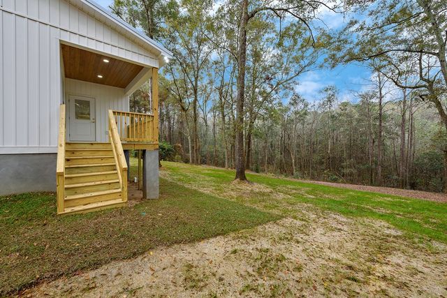 223 Lakewood Loop, Geneva, AL 36340