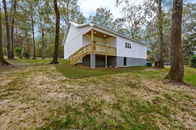 223 Lakewood Loop, Geneva, AL 36340