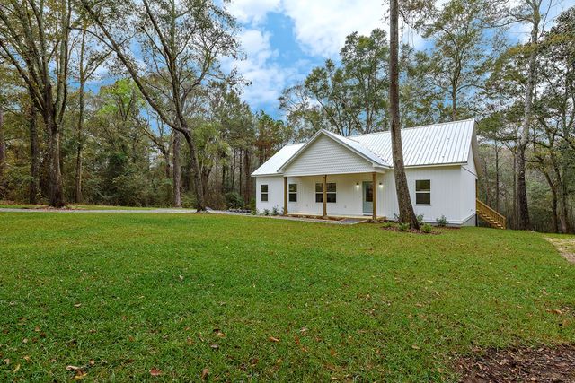 223 Lakewood Loop, Geneva, AL 36340