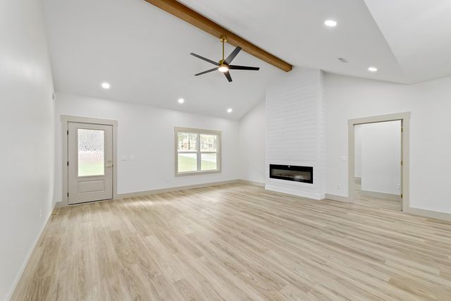 223 Lakewood Loop, Geneva, AL 36340