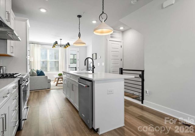 1737 Dunavant Street, Charlotte, NC 28203