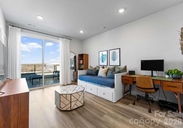 1737 Dunavant Street, Charlotte, NC 28203