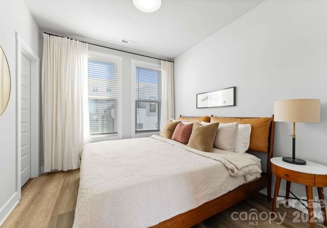 1737 Dunavant Street, Charlotte, NC 28203