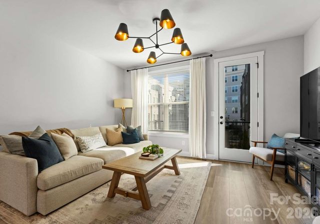 1737 Dunavant Street, Charlotte, NC 28203