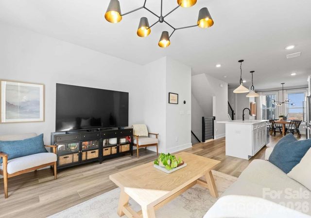 1737 Dunavant Street, Charlotte, NC 28203