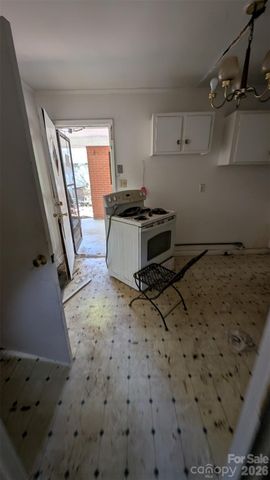 2715 Southwest Boulevard, Charlotte, NC 28216