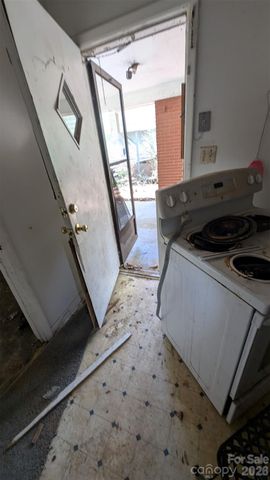 2715 Southwest Boulevard, Charlotte, NC 28216