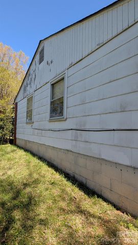 2715 Southwest Boulevard, Charlotte, NC 28216