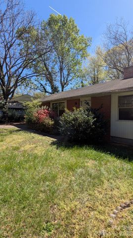 2715 Southwest Boulevard, Charlotte, NC 28216