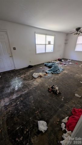 2715 Southwest Boulevard, Charlotte, NC 28216