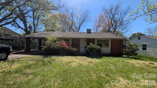 2715 Southwest Boulevard, Charlotte, NC 28216