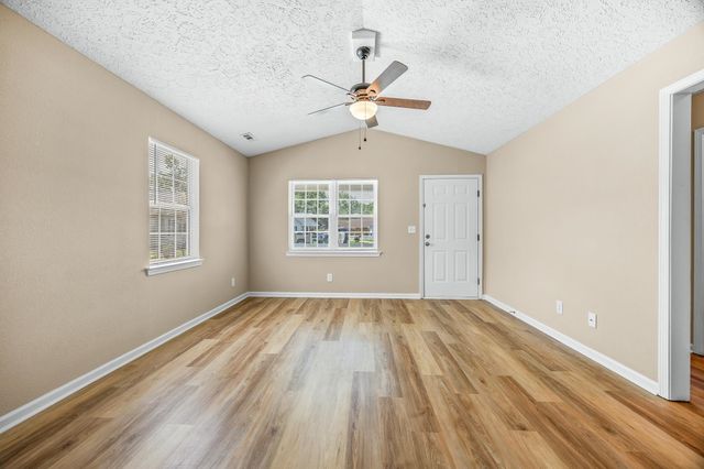 7990 Short Needle Ct., Murrells Inlet, SC 29576