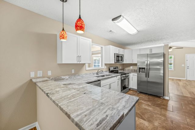 7990 Short Needle Ct., Murrells Inlet, SC 29576