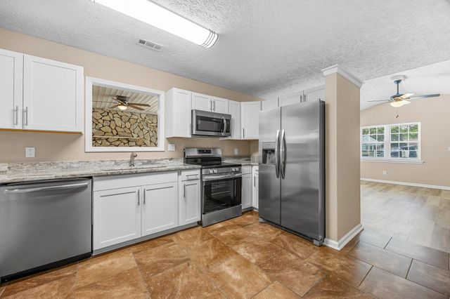 7990 Short Needle Ct., Murrells Inlet, SC 29576