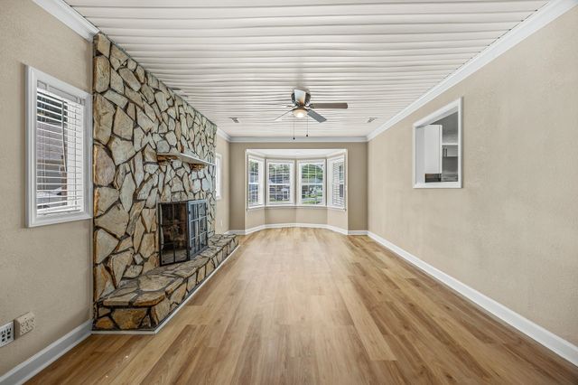 7990 Short Needle Ct., Murrells Inlet, SC 29576
