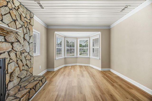 7990 Short Needle Ct., Murrells Inlet, SC 29576
