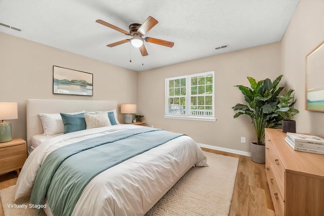 7990 Short Needle Ct., Murrells Inlet, SC 29576
