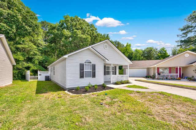 7990 Short Needle Ct., Murrells Inlet, SC 29576