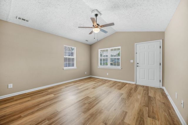 7990 Short Needle Ct., Murrells Inlet, SC 29576