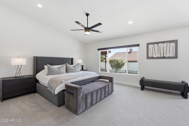 5623 E CLAIRE Drive, Scottsdale, AZ 85254