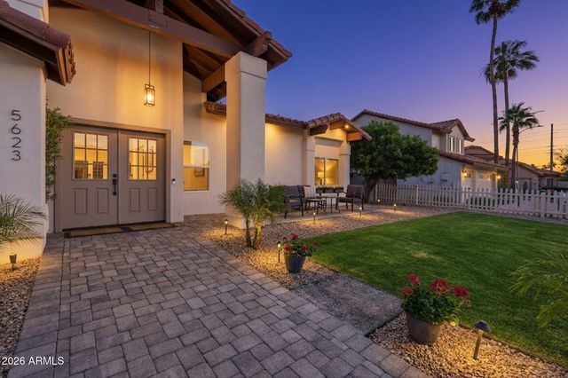 5623 E CLAIRE Drive, Scottsdale, AZ 85254