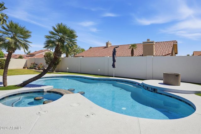5623 E CLAIRE Drive, Scottsdale, AZ 85254
