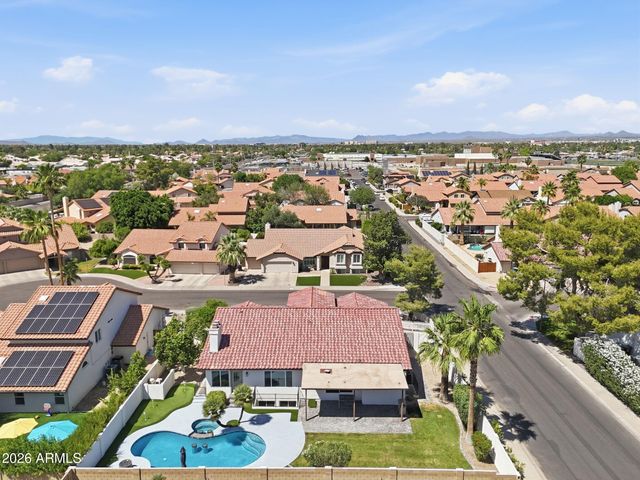 5623 E CLAIRE Drive, Scottsdale, AZ 85254