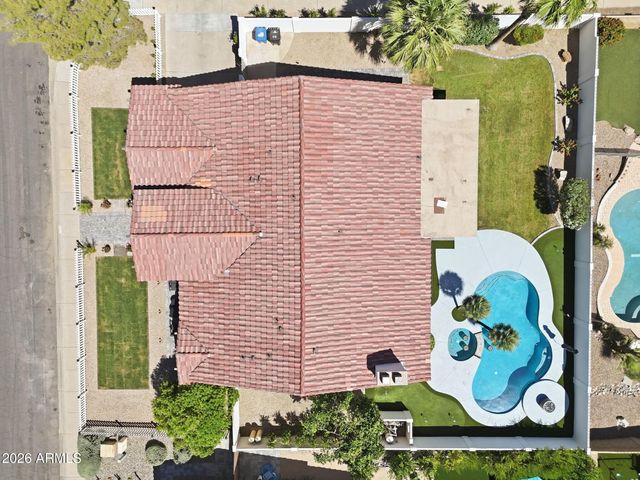 5623 E CLAIRE Drive, Scottsdale, AZ 85254