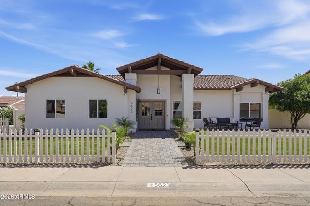 5623 E CLAIRE Drive, Scottsdale, AZ 85254