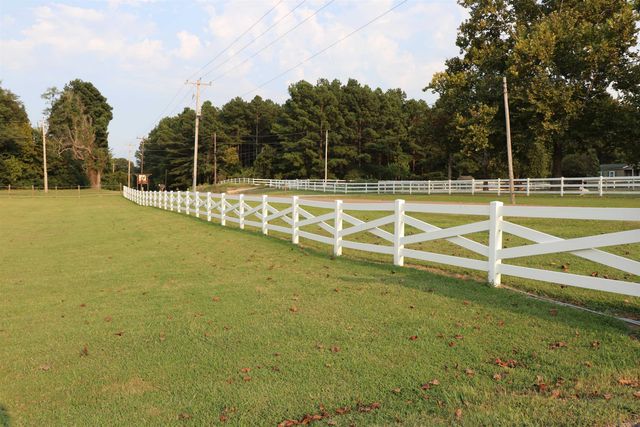 3920 W UNION RD, Millington, TN 38053