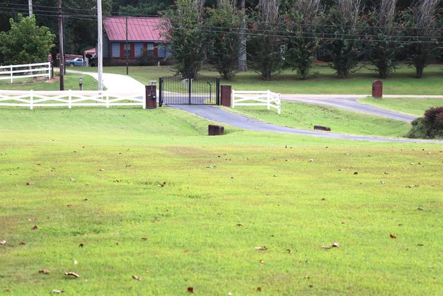 3920 W UNION RD, Millington, TN 38053