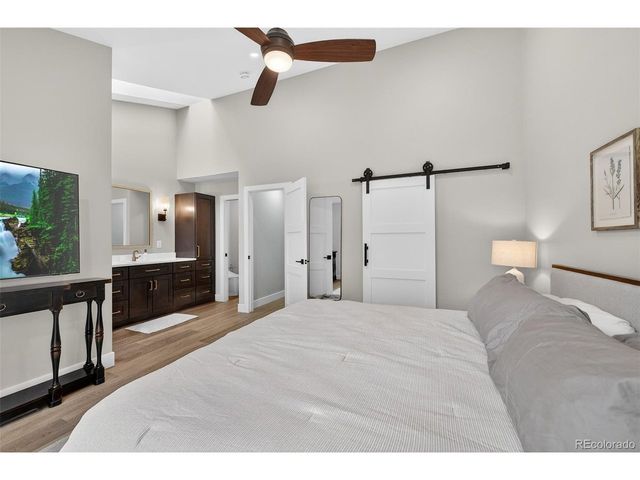 10 Long Spur, Littleton, CO 80127