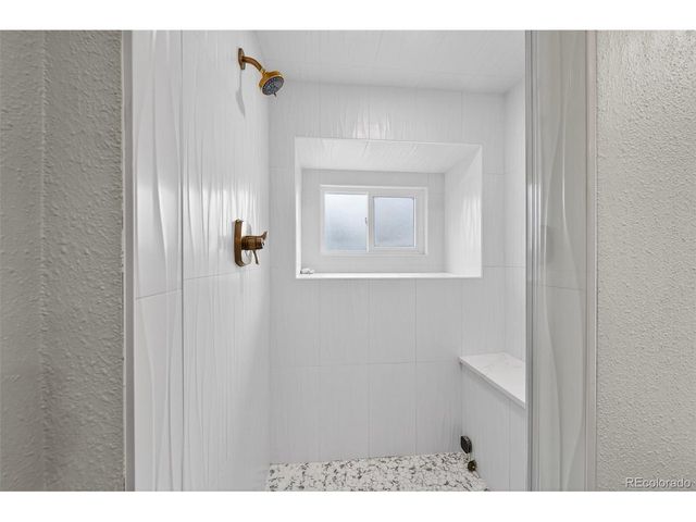 10 Long Spur, Littleton, CO 80127